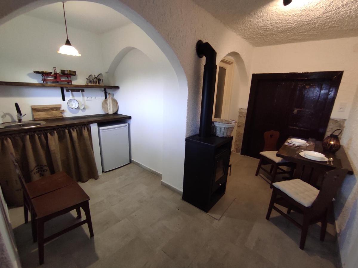 Kishaz A Szolohegyen Apartment Balatonakali Exterior photo